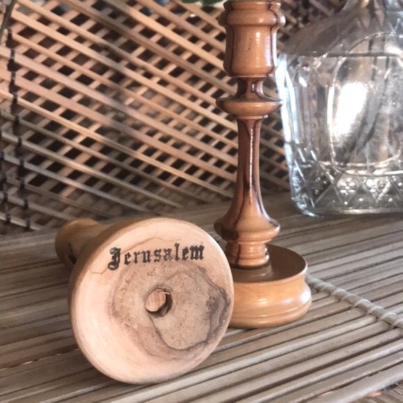Small wooden candle sticks from Jerusalem - Picture 2 of 3